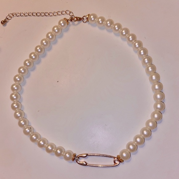 Jewelry - Pearl necklace 🤍